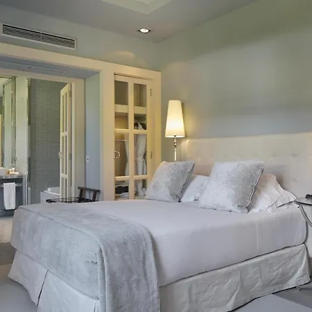 伊图雷吉酒店 4*